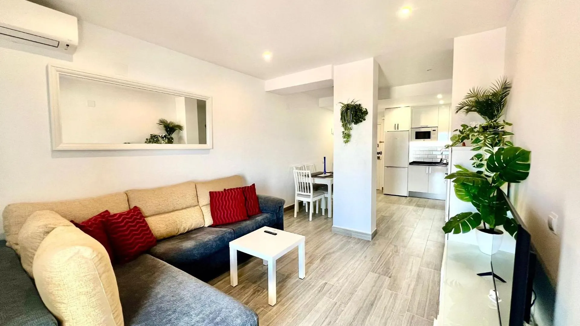 בנאלמדנה Deluxe Front Sea View Apartment Large Terrace