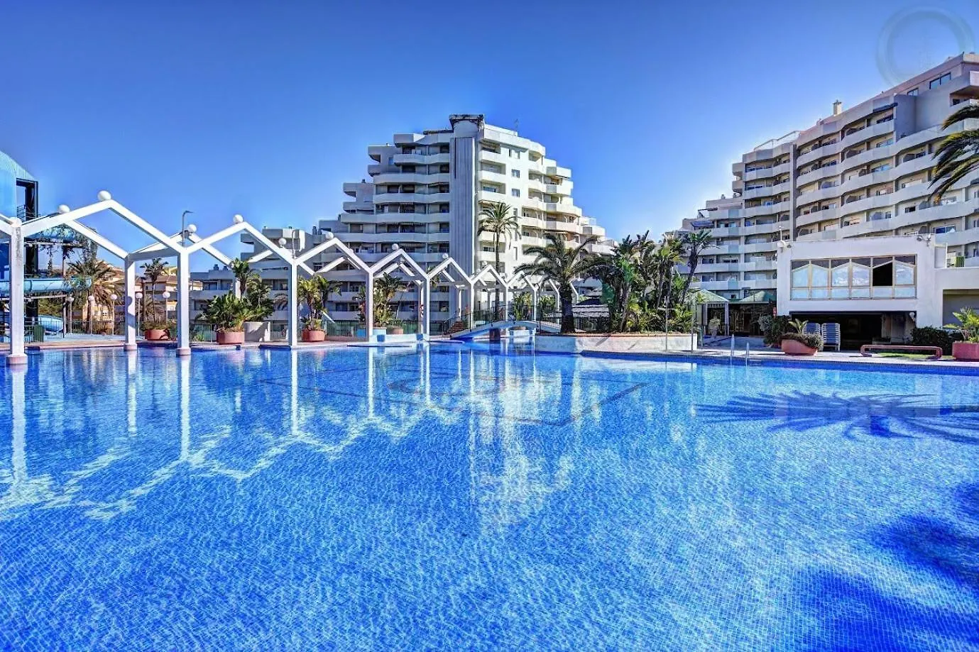 בנאלמדנה Deluxe Front Sea View Apartment Large Terrace 0*,  ספרד